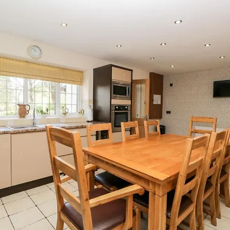 Riverside * Coniston