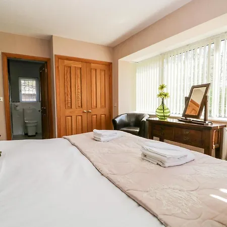 Dom wakacyjny Riverside *