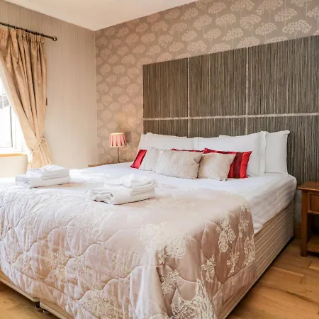 Riverside * Coniston